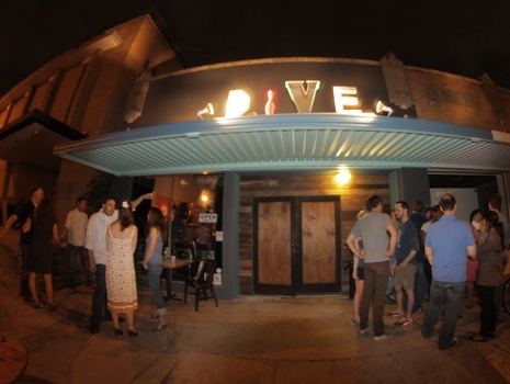 dive_bar_drew_Pickell_jpg_465x350_crop-smart_upscale-True_q95